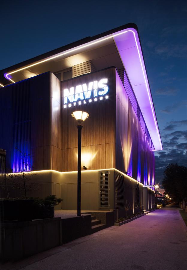 Hotel Navis Orasje Kültér fotó
