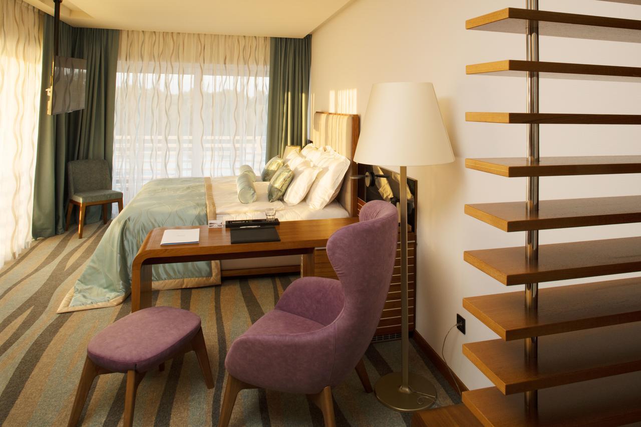 Hotel Navis Orasje Kültér fotó