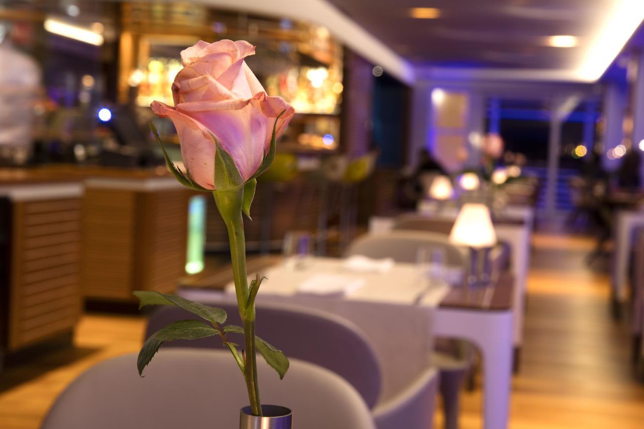 Hotel Navis Orasje Kültér fotó