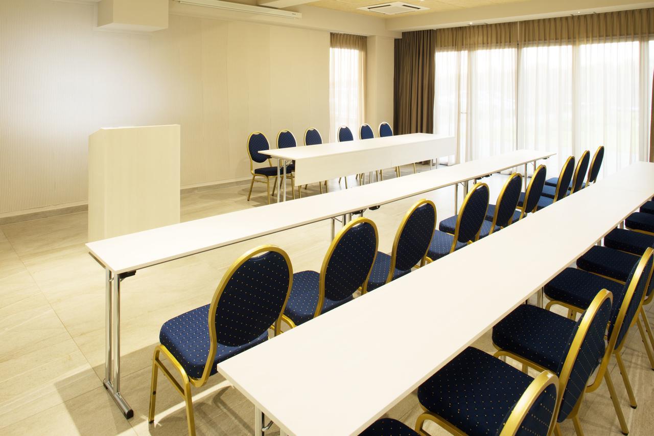 Hotel Navis Orasje Kültér fotó