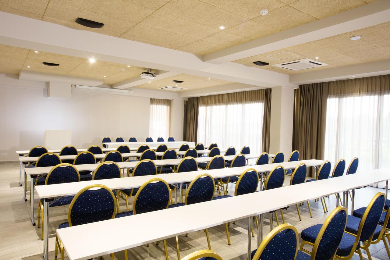 Hotel Navis Orasje Kültér fotó