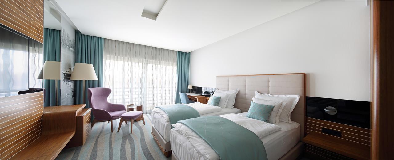 Hotel Navis Orasje Kültér fotó